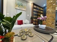 Cực hiếm! Bán nhà Trần Hưng Đạo, 60m2, mặt tiền 5m, 30.8 tỷ, ô tô