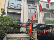 Cần bán BT Trung văn Hancic,Tố Hữu, DT 105mx 4T,MT 9m. Giá 35,5 tỷ.