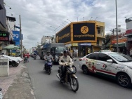 Bán nhà Mặt tiền Lạc Long Quân, gần Âu Cơ, Tân Bình, 4,2x24m, 5