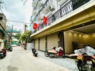 BÁN NHÀ CHIA LÔ CẦU DIỄN 37M2X5T, THANG MÁY, Ô TÔ,Ở NGAY, TẶNG FULL