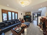 Hàng đẹp, bán nhà Võng Thị Trích Sài, ô tô, 80m 7 tầng thang máy