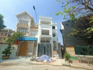 Bán nhà mặt phố Lâm Quang Ky, TML Thủ Đức (Q2 cũ), 238m2, Hầm 3