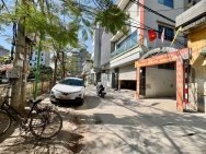 NHÀ PHÂN LÔ CẦU DIỄN 40M2X5 TẦNG, TẶNG FULL NỘI THẤT, Ở NGAY, SÁT