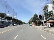 Bán nhà Mặt tiền Bờ Bao 1 ( 20 Bờ Bao Tân Thắng), 4x18m, 2 tầng cũ,