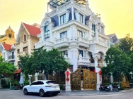 SIÊU BIỆT THỰ VIỆT HƯNG - LONG BIÊN, THANG MÁY, NỘI THẤT CAO CẤP