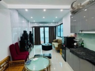 Nhỉnh 13t , 5 tầng thang máy,cách 1 nhà ra mặt phố Ngọc Lâm , cực