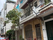 Bán nhà Nghĩa Đô, ô tô tránh, mặt tiền rộng, 50m2, kinh doanh tốt,