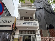 Chính chủ cho thuê nguyên căn sát góc, hướng Đông, mặt phố Bà