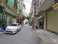 Cực hiếm phố Hoàng Cầu, ô tô, kinh doanh, 60m2, 26.8 tỷ.