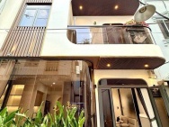 SIÊU PHẨM THÍCH QUẢNG ĐỨC - PHÚ NHUẬN- HXH ĐỒ CỬA - 4 TẦNG LÂU -