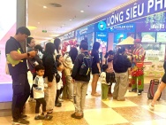 NHƯỢNG GIAN HÀNG TẠI ROYAL CITY , KHU ẨM THỰC GOODCOURT , THANH