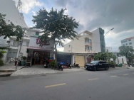 Giảm 500tr, Bán nhà mặt tiền kinh doanh Quốc Hương, Thảo Điền,