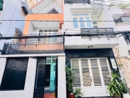 BÁN NHÀ 3 TẦNG PHONG CÁCH BIỆT THỰ MẶT TIỀN HXH Đ.LÊ THỊ RIÊNG,