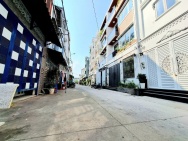 NHÀ HẺM XE HƠI THÔNG, XÂY KIÊN CỐ, 4 TẦNG, NƠI CÁN BỘ Ở, DÂN TRÍ