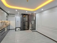 Bán nhà Thạch Bàn 39m 6 tầng MT4.5m ô tô đỗ 2 thoáng hơn 11 tỷ