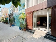 Bán nhà hẻm xe hơi Trần Xuân Soạn Quận 7, 1 trệt 2 lầu, giá chỉ 6