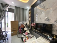 CHỦ DỊ ỨNG VỚI BỤI BẨN NÊN 2 TẦNG CÒN MỚI TINH - NGAY HỌC VIỆN CÁN