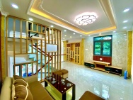 Chính chủ bán nhà 4 lầu DTSD 200m2 góc 2 mặt tiền HXH đường Cây Keo