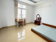 CHO THUÊ PHÒNG FULL NỘI THẤT 35M² – QUỐC LỘ 13, THỦ ĐỨC – ĐỐI DIỆN