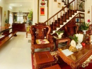 Cho thuê villa 8 phòng ngủ đường Hùng Vương phường 9 Đà Lạt giá 18