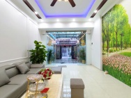 Nhà đep Đà NẴNG sân cổng riênng ô tô ngủ trong nhà full nội thất