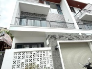 Cho thuê nhà mới xây có nội thất Vạn Thành P5 Đà Lạt giá 15tr