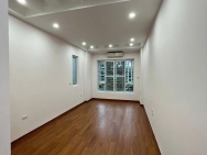 CHO THUÊ NGUYÊN CĂN TRẦN KHÁT CHÂN, NHÀ MỚI SÁT PHỐ, 38M 5T, 3 NGỦ