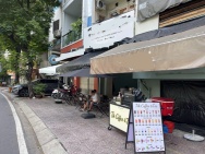 Quận 3 ! QUÁN CAFE MT TRƯỜNG SA ĐẸP LẮM – VỈA HÈ 9m NGANG, Thuê MB