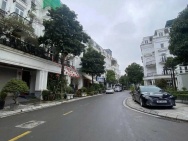 Siêu rẻ-11.5 tỷ-7t thang máy-gara ô tô-nhà mới-CHỈ CÒN 1 CĂN DUY