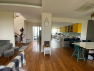 Cho thuê căn penhouse rừng cọ kđt ecopark. 244m²- 12tr/thg