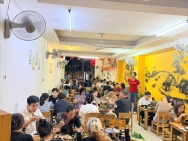Cần sang gấp quán chay mặt tiền Nguyễn Văn Linh, giá sang toàn bộ