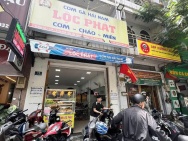 SANG NHƯỢNG QUÁN CƠM GÀ HẢI NAM LỘC PHÁT – MẶT TIỀN BÀU CÁT, TÂN