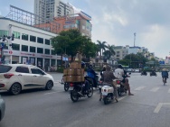 Cho thuê nhà Mặt phố Huế 200m x 3T