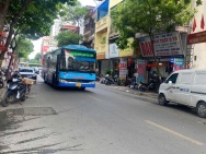 Cho thuê nhà mặt phố Hàng Mã 47m x 5T, lô góc.