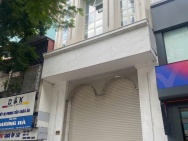 Cho thuê nhà mặt phố Trần Quốc Toản 46m x 5T, giá rẻ !