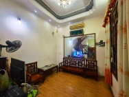 Bán nhà mặt phố nguyễn khoái 3 tầng dân xây 45M lô góc ô tô tránh kd hai bà trưng