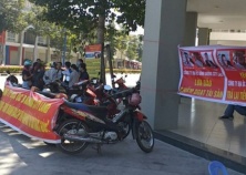 Bình Dương: Mua phải dự án ‘ma’, khách hàng treo băng rôn đòi quyền lợi