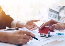 Mua chung cư từ hợp đồng ủy quyền: Nhiều rủi ro tiềm ẩn